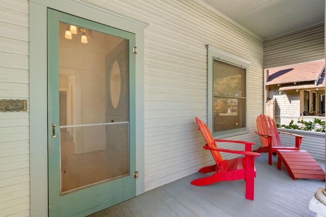 201 Poplar Ave, Modesto, CA 95354