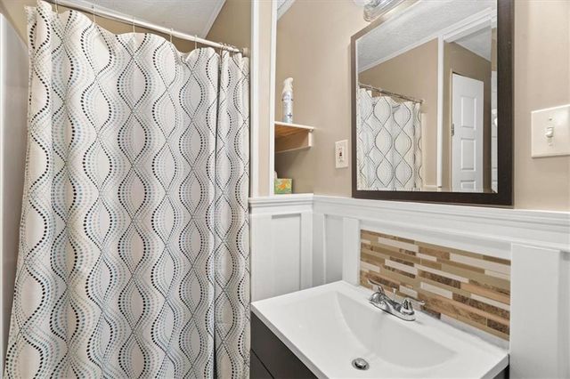 205 Rips Road, Calhoun, GA 30701