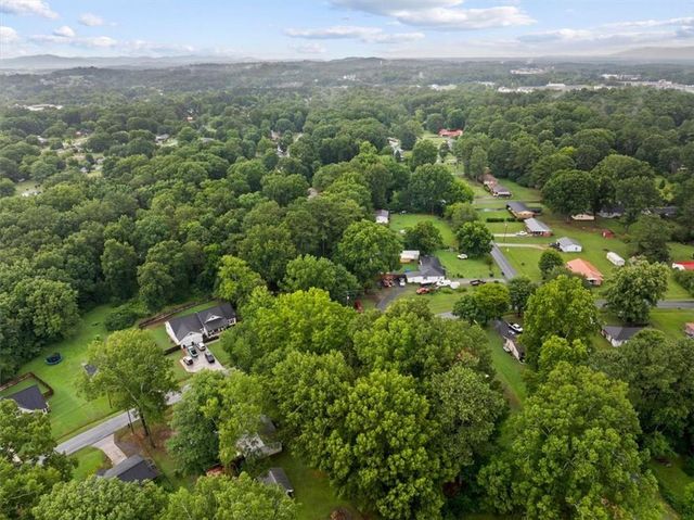 205 Rips Road, Calhoun, GA 30701