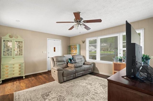 205 Rips Road, Calhoun, GA 30701
