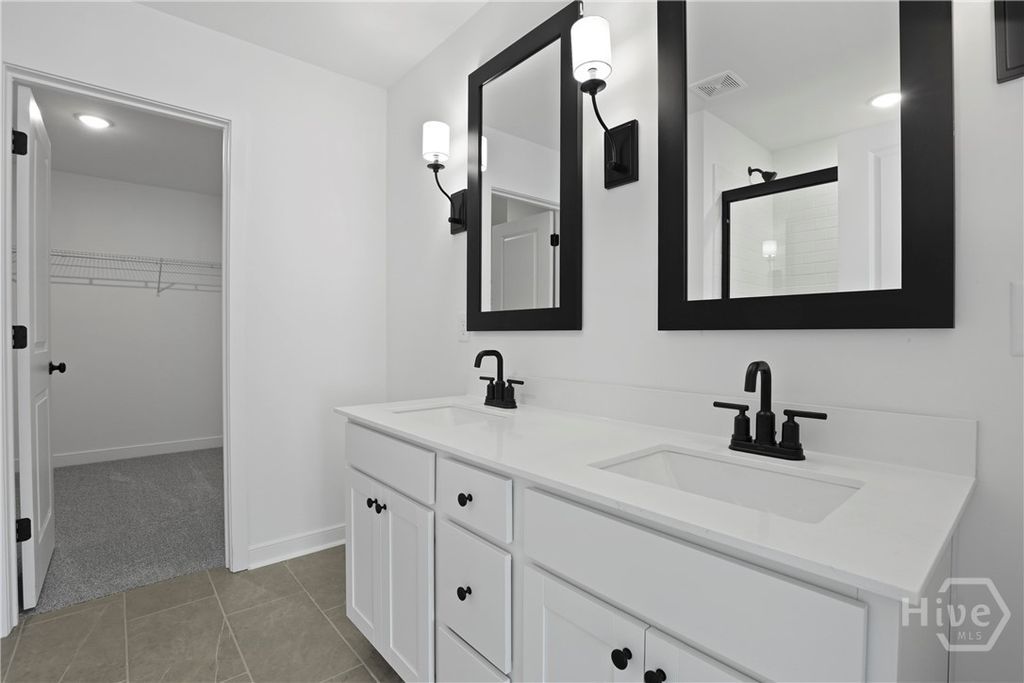 Image 17 of property listing at 286 Kingswood Circle, Savannah, GA 31302