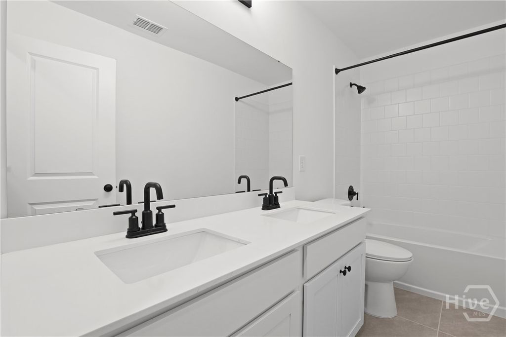 Image 23 of property listing at 286 Kingswood Circle, Savannah, GA 31302