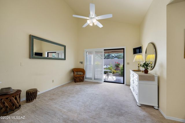 9220 E Lakeside Court, Tucson, AZ 85749