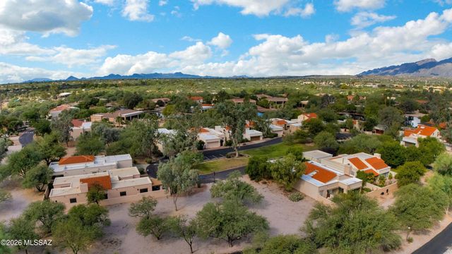 9220 E Lakeside Court, Tucson, AZ 85749