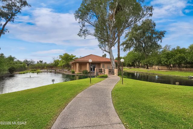 9220 E Lakeside Court, Tucson, AZ 85749