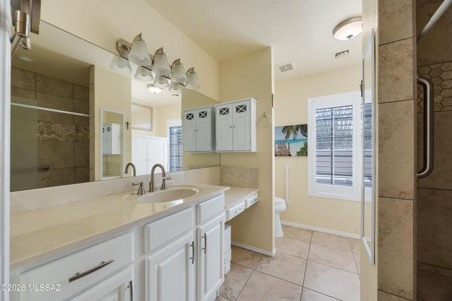 9220 E Lakeside Court, Tucson, AZ 85749