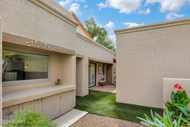 9220 E Lakeside Court, Tucson, AZ 85749