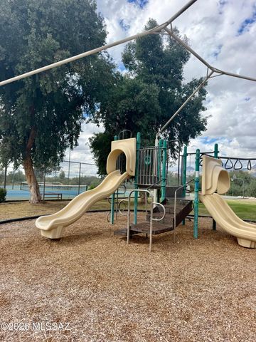 9220 E Lakeside Court, Tucson, AZ 85749