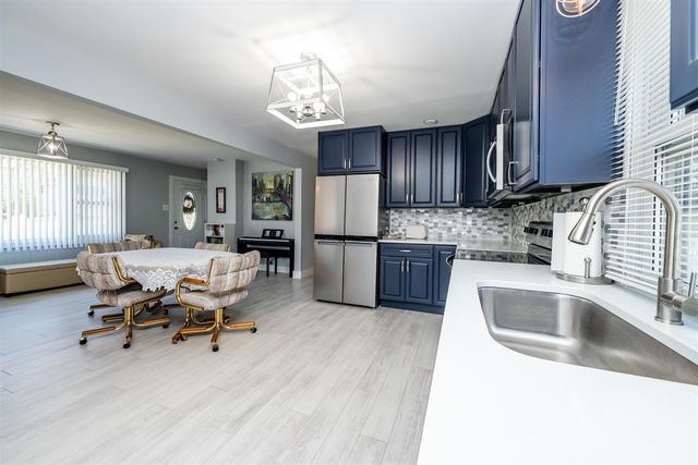 4568 Wil-O-Paw Drive, Coloma, MI 49038