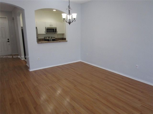 2261 NE 42nd Cir, Homestead, FL 33033