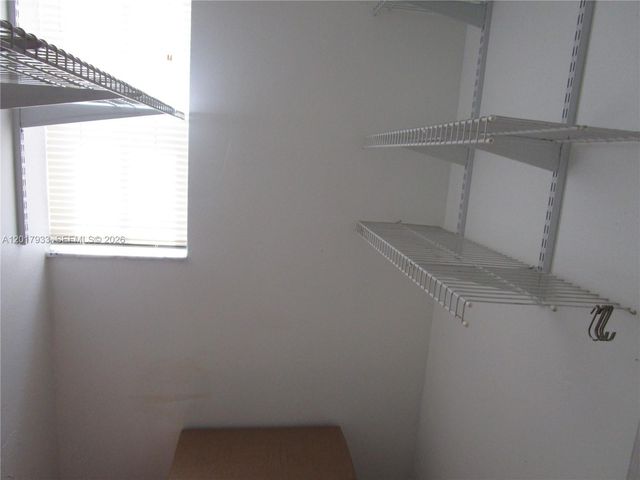 2261 NE 42nd Cir, Homestead, FL 33033