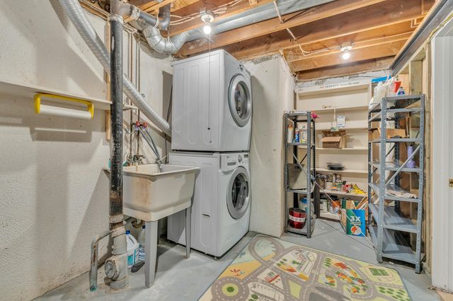 826 Earhart Road, Ann Arbor, MI 48105