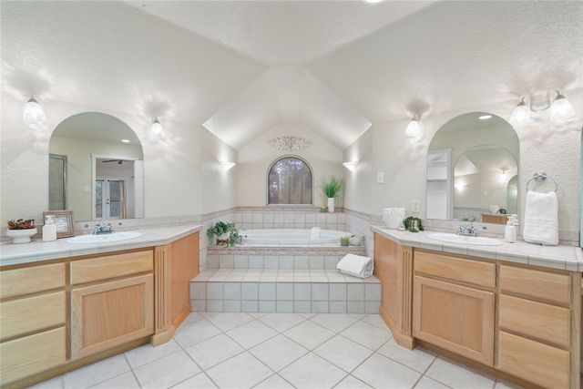 400 Indian Hills Road, Gatesville, TX 76528