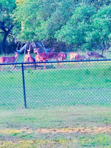 400 Indian Hills Road, Gatesville, TX 76528