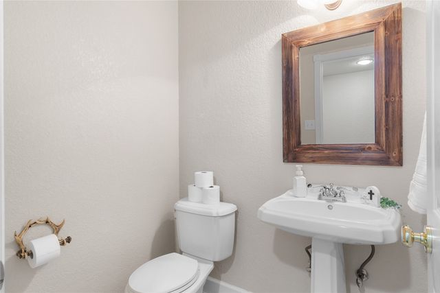 400 Indian Hills Road, Gatesville, TX 76528