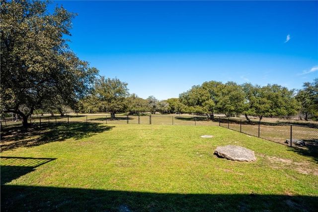 400 Indian Hills Road, Gatesville, TX 76528