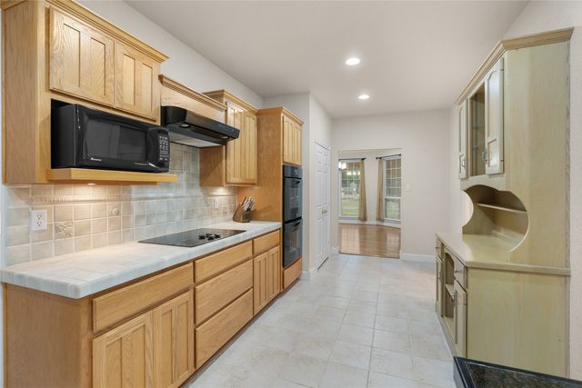 400 Indian Hills Road, Gatesville, TX 76528