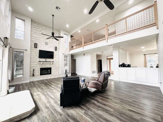 400 Indian Hills Road, Gatesville, TX 76528