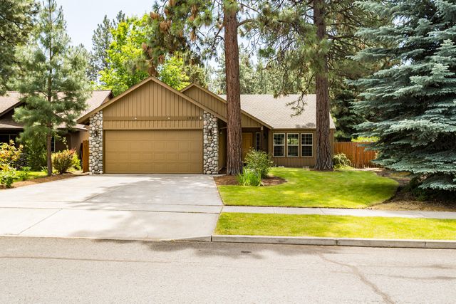 19917 Antler Point Drive, Bend, OR 97702
