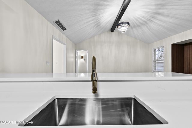 11312 United Blvd, Louisville, KY 40229