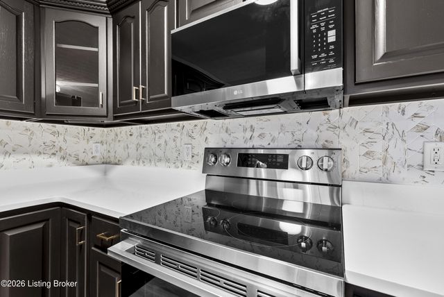 11312 United Blvd, Louisville, KY 40229