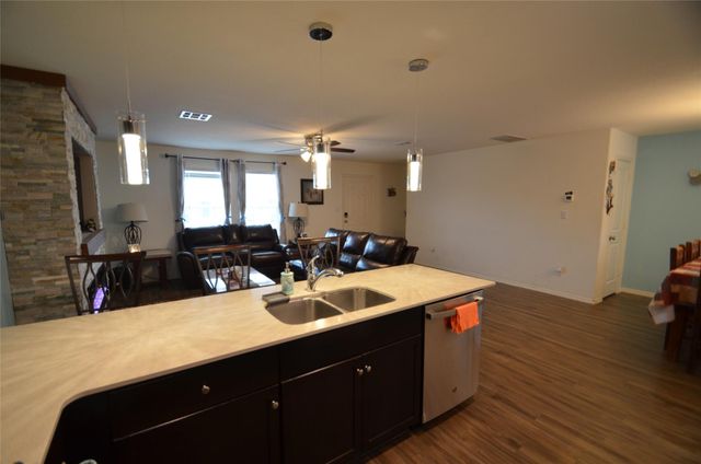 13706 Mussel RUN, Elgin, TX 78621