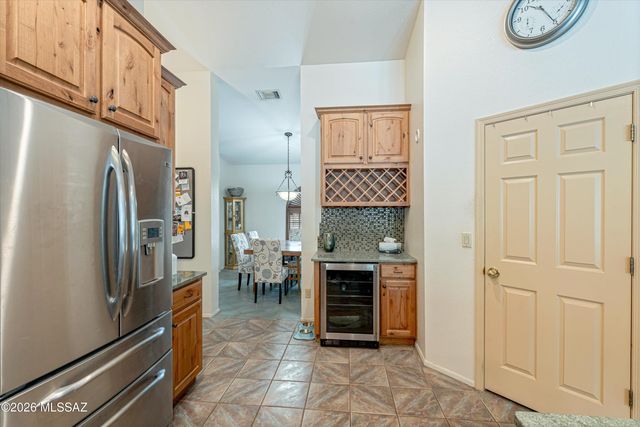 5747 N Via Umbrosa, Tucson, AZ 85750