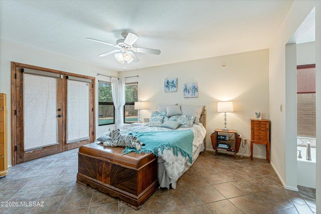 5747 N Via Umbrosa, Tucson, AZ 85750