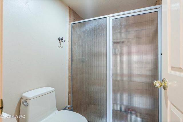 5747 N Via Umbrosa, Tucson, AZ 85750