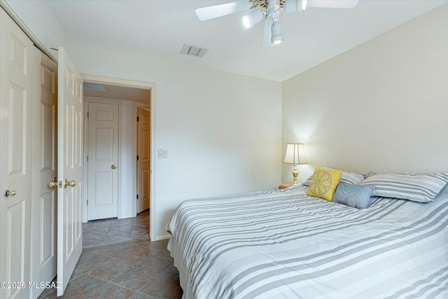 5747 N Via Umbrosa, Tucson, AZ 85750