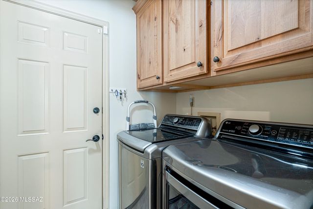 5747 N Via Umbrosa, Tucson, AZ 85750