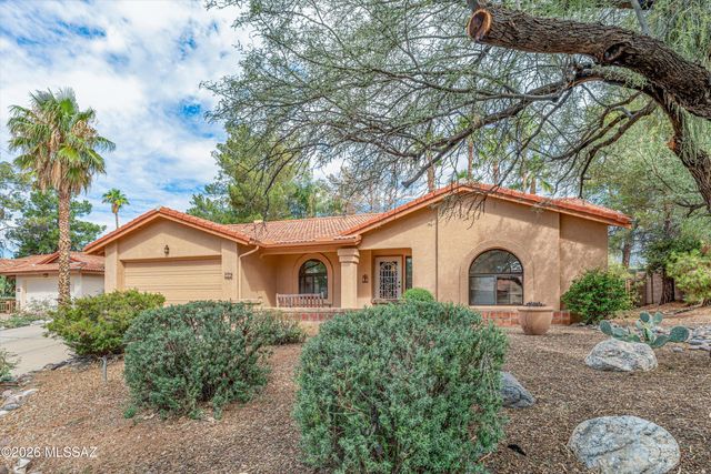 5747 N Via Umbrosa, Tucson, AZ 85750