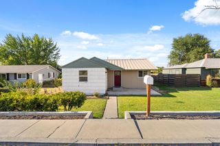 1814 Highland Dr, Prosser, WA 99350