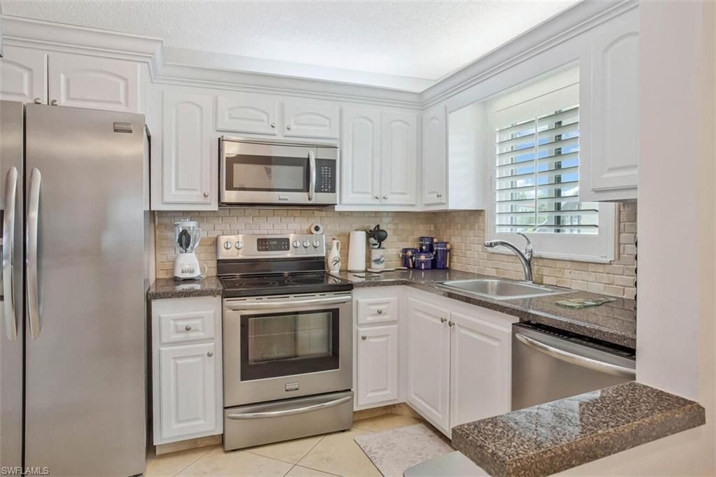 4318 27th CT SW 101, NAPLES, FL 34116 — photo 2