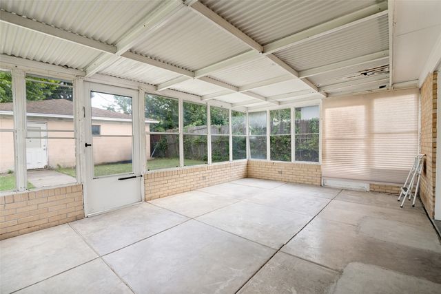 110 W Marguerita Drive, Garland, TX 75040