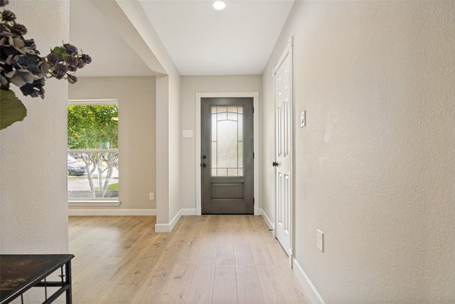 110 W Marguerita Drive, Garland, TX 75040