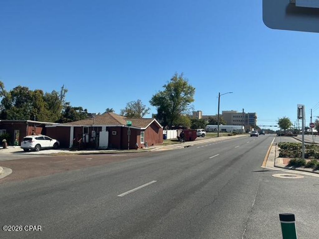 722 N Martin Luther King Junior Boulevard, Panama City, FL 32401