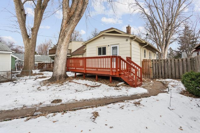 3927 Russell Avenue N, Minneapolis, MN 55412