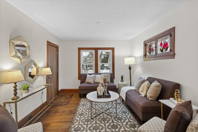 3927 Russell Avenue N, Minneapolis, MN 55412