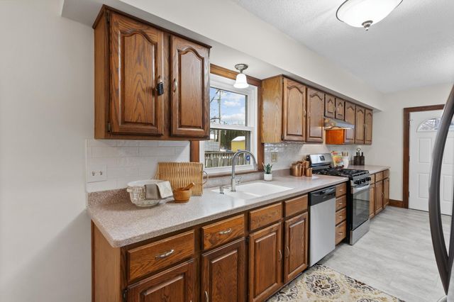 3927 Russell Avenue N, Minneapolis, MN 55412