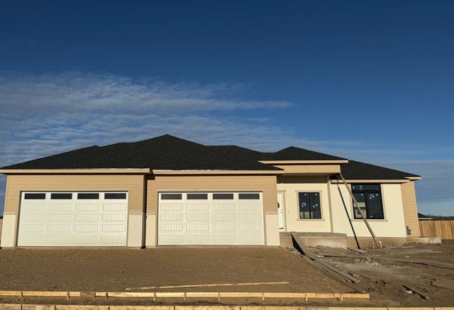 1151 Vista Sur Dr, Salina, KS 67401