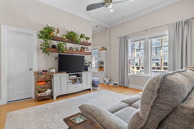 7 Stillman Pl 10, Boston, MA 02113