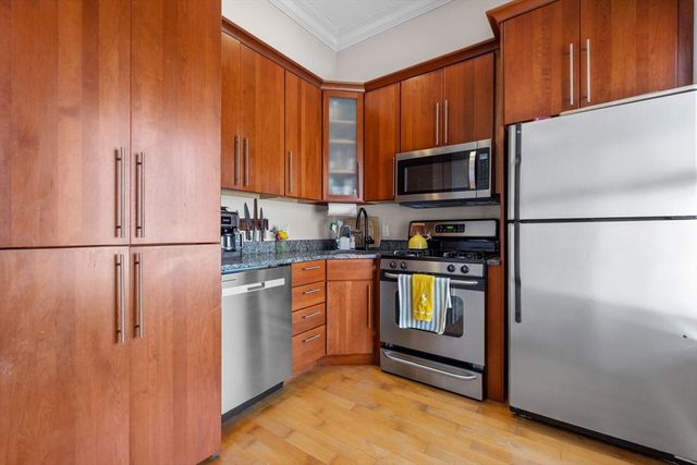 7 Stillman Pl 10, Boston, MA 02113