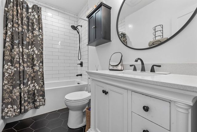 7 Stillman Pl 10, Boston, MA 02113