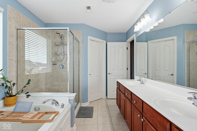 15900 Falcons Fire Drive, Westfield, IN 46074
