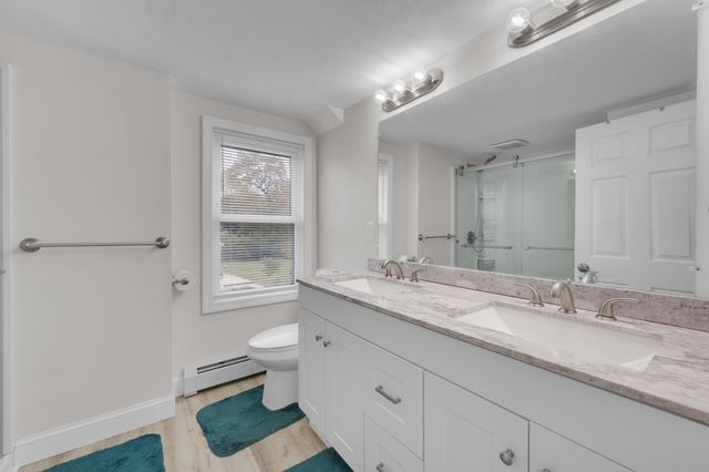 36 Upland Ave, Webster, MA 01570