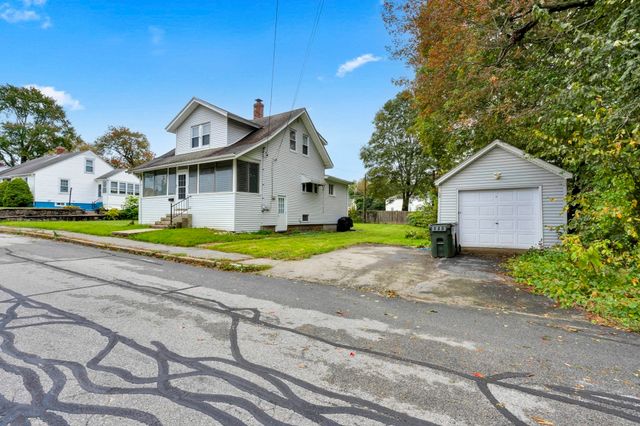 36 Upland Ave, Webster, MA 01570