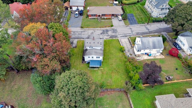 36 Upland Ave, Webster, MA 01570