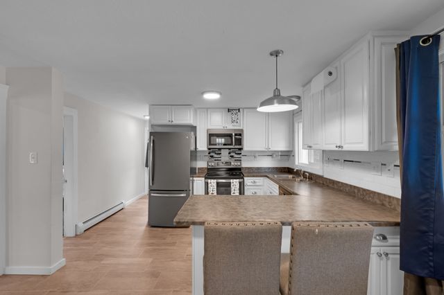 36 Upland Ave, Webster, MA 01570