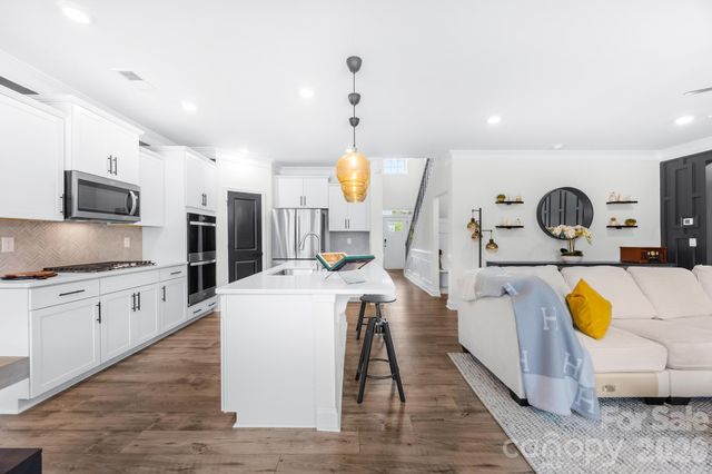 104 Aviendha Lane, Troutman, NC 28166